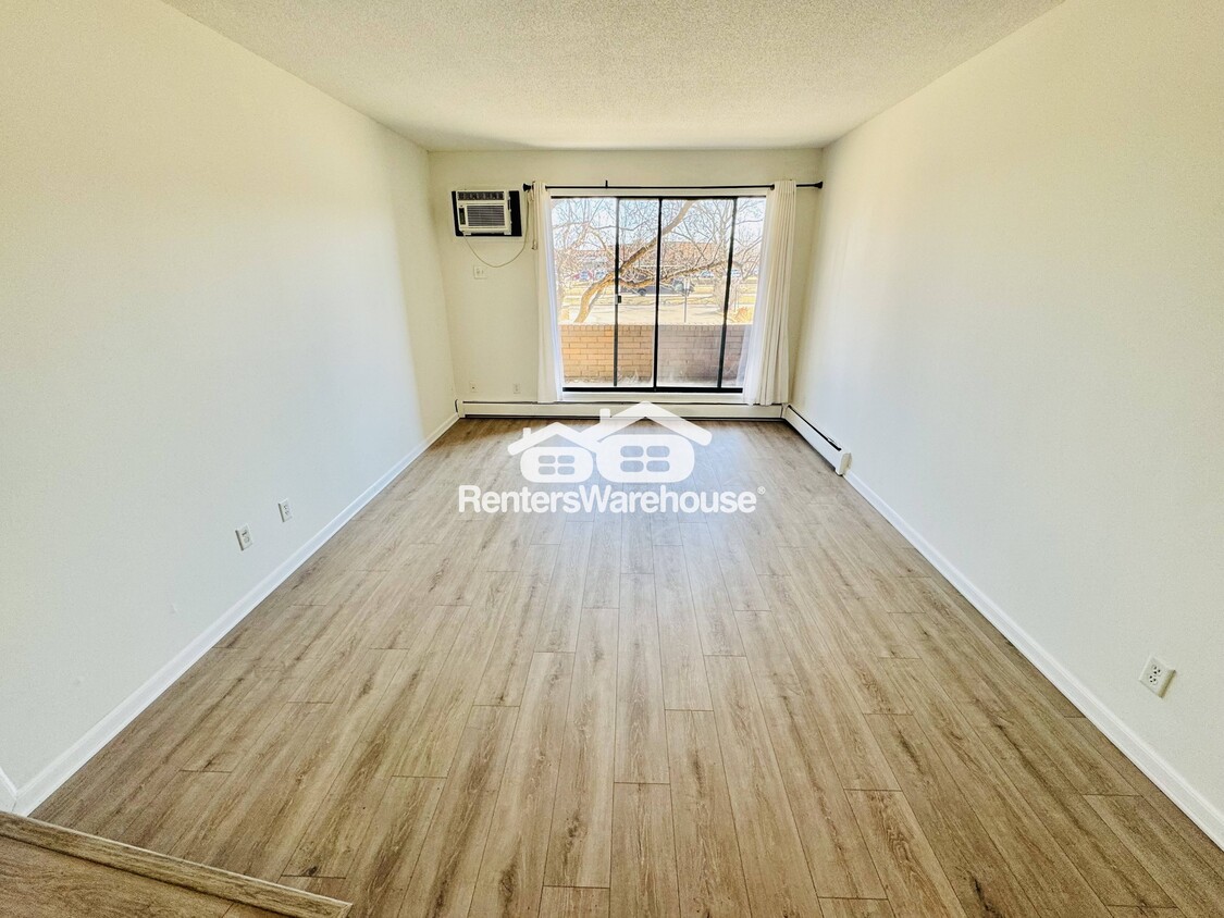 Foto principal - 7330 York Ave S
