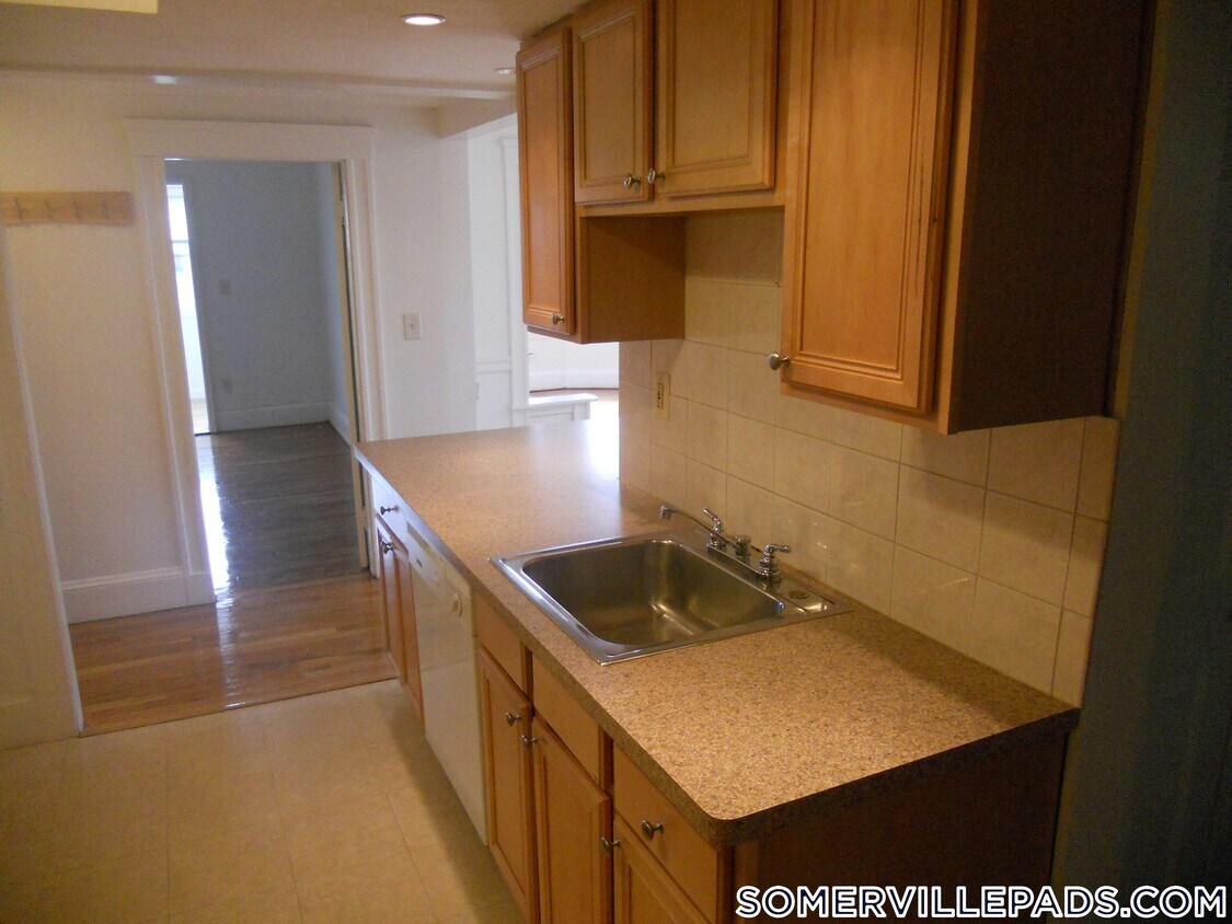 Foto principal - 223 Summer St