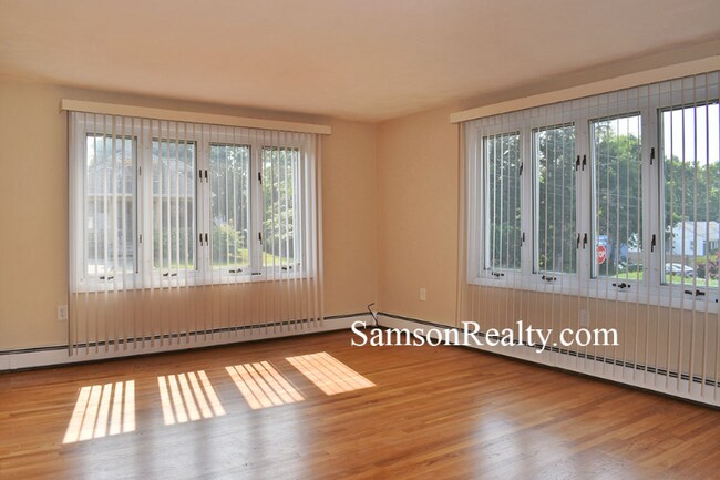 Foto del edificio - 105 Homewood Ave