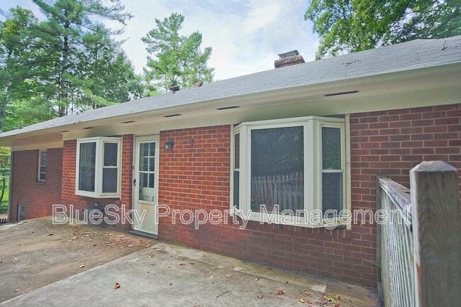 Building Photo - 1626 Brandywine Dr