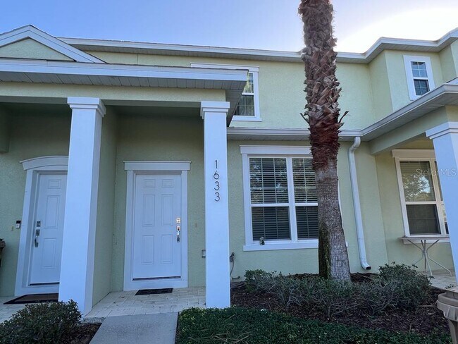 Building Photo - 1633 Retreat Cir