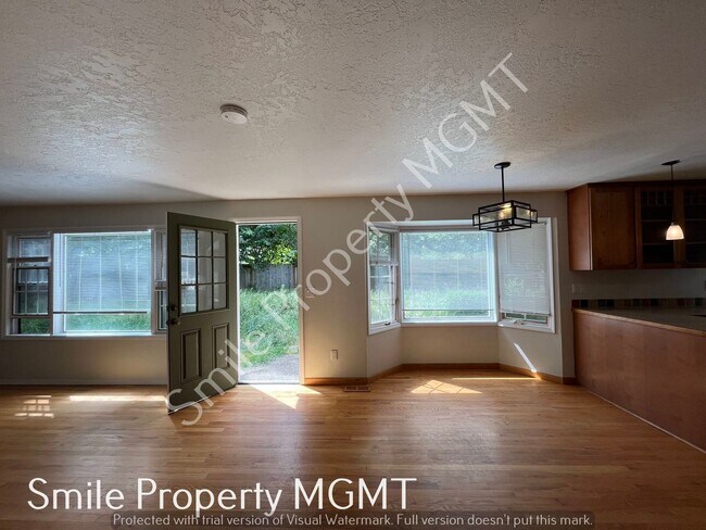 Foto del edificio - Spacious 5 bedrooms house in Beaverton
