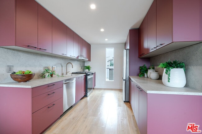 Building Photo - 12425 Texas Ave