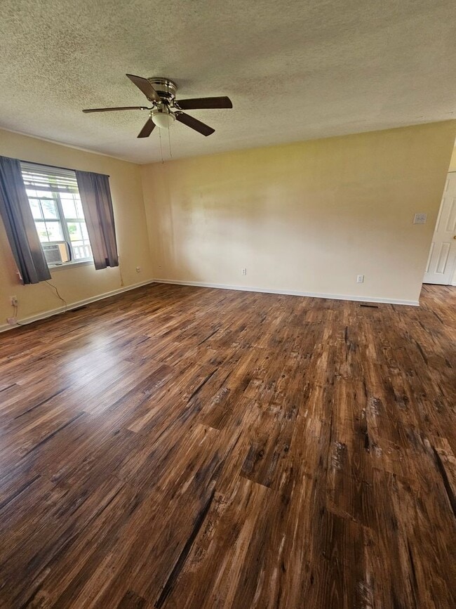 Building Photo - 3 Bedroom Jacksonville Home for Rent