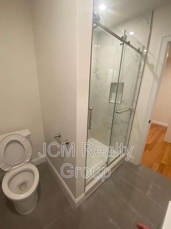 Foto del edificio - 300 Washington St