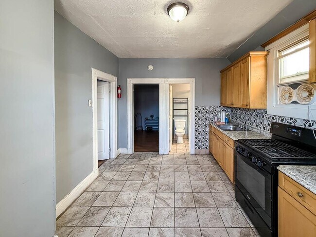 Foto del edificio - 341 Ave E