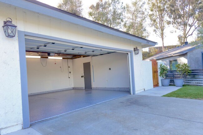Building Photo - 21561 Pedroso