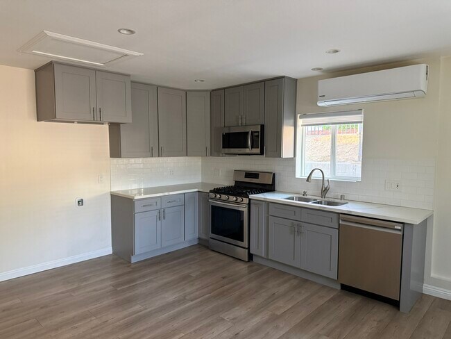 Foto del edificio - 7929 Sangamon Ave