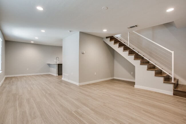 Foto del edificio - 3328 Cedarplaza Ln