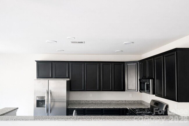 Foto del edificio - 6328 Revolutionary Trail