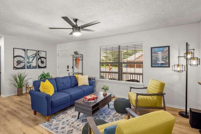 Foto del edificio - 14 Harrington Ln