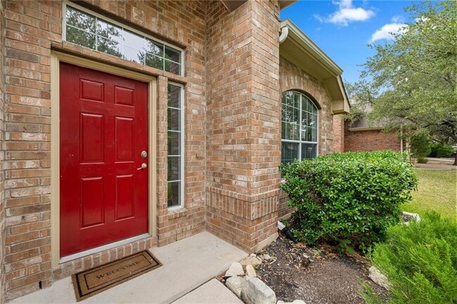 Building Photo - 7917 Alophia Dr