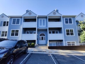 Building Photo - 6425 Richmond Hwy