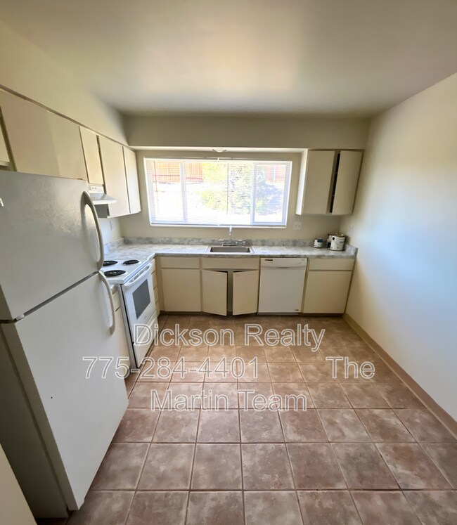 Building Photo - 3287 Gypsum Rd