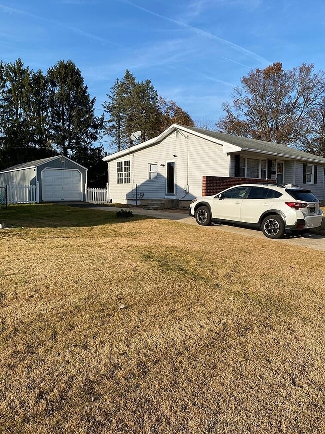 Building Photo - 134 Lynch Farm Dr