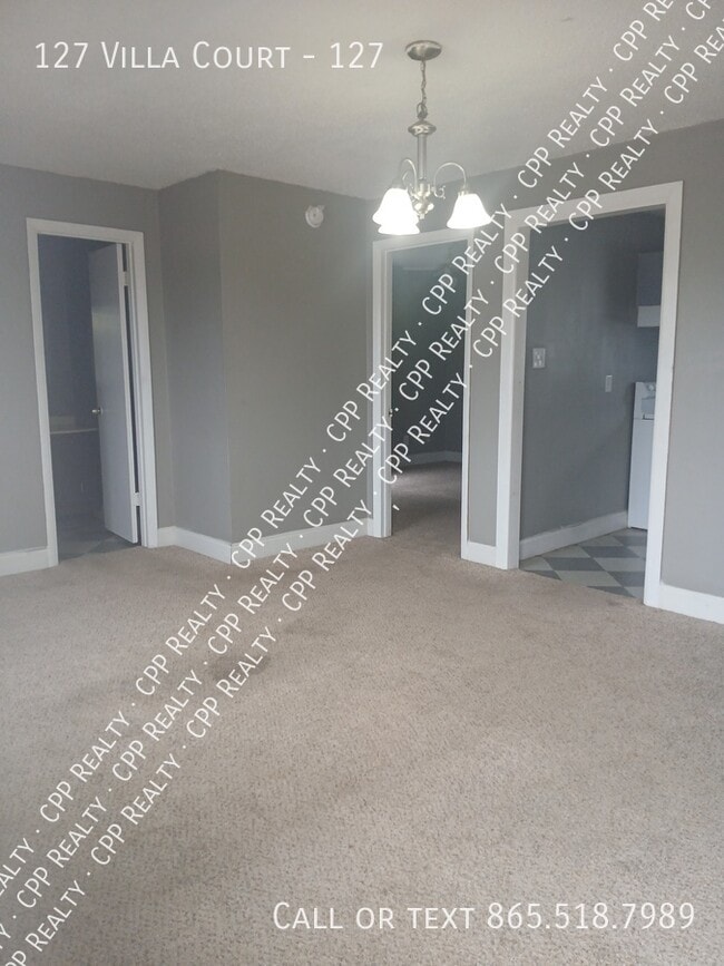 Building Photo - 127 Villa Ct