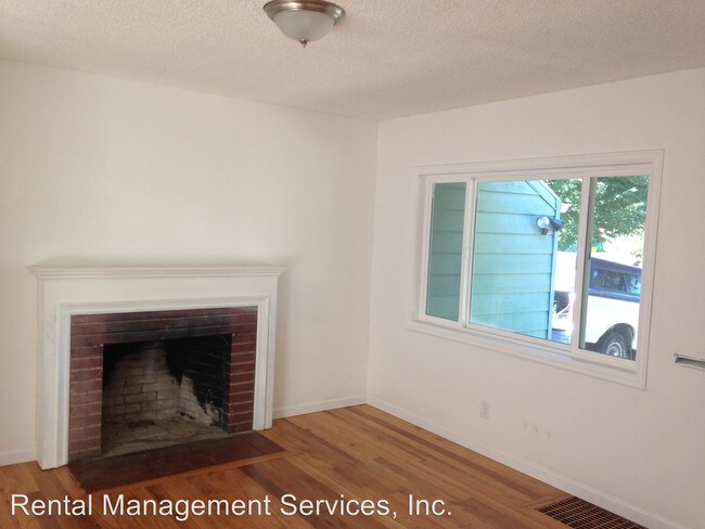 Foto del edificio - 9807 N Smith St