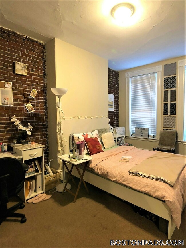 Building Photo - 21 Cortes St