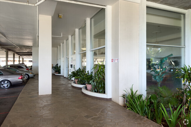 Building Photo - Pearlridge Square