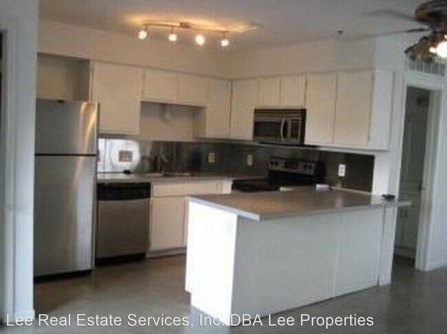 Foto del edificio - 1013 W 23rd St