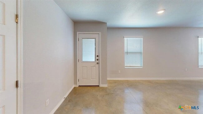 Building Photo - 1608 Tejas Trail