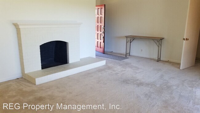Building Photo - 4 br, 2 bath House - 2053 Hays Street