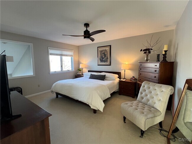 Foto del edificio - 191 Summerhaven Dr S