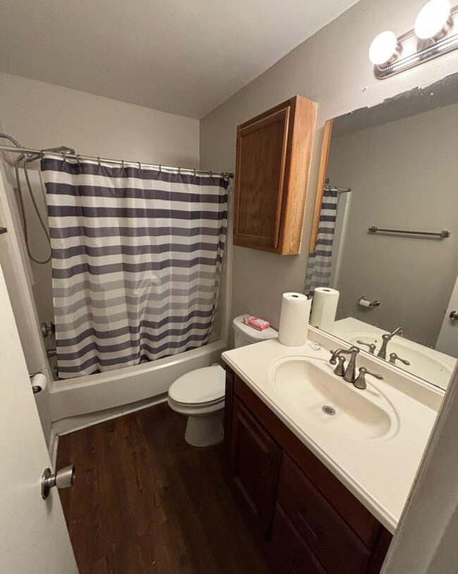 private bathroom - 4932 Pebble Beach Dr