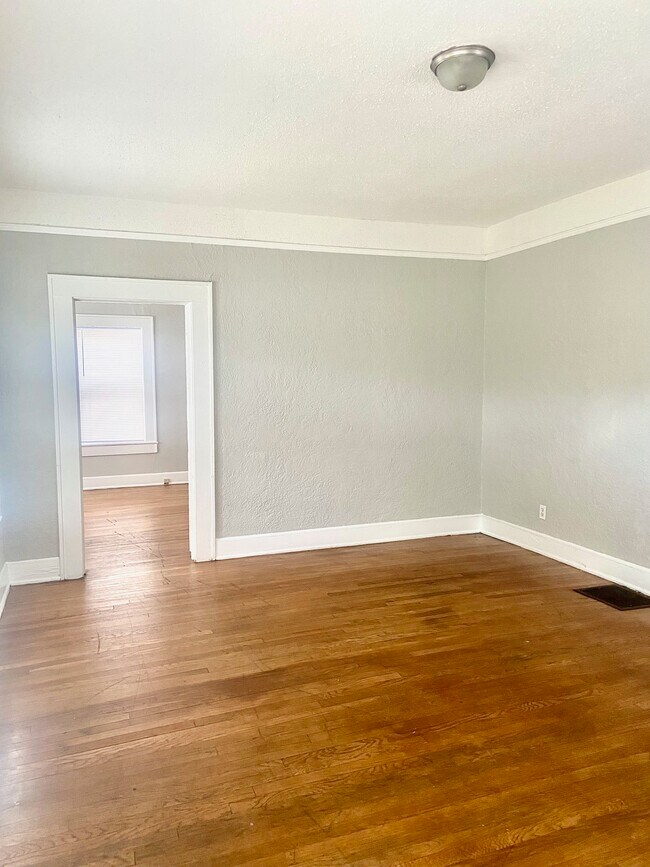 Foto del edificio - 420 10th Ave S