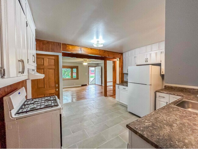 Foto del edificio - 6 Moffatt Ln