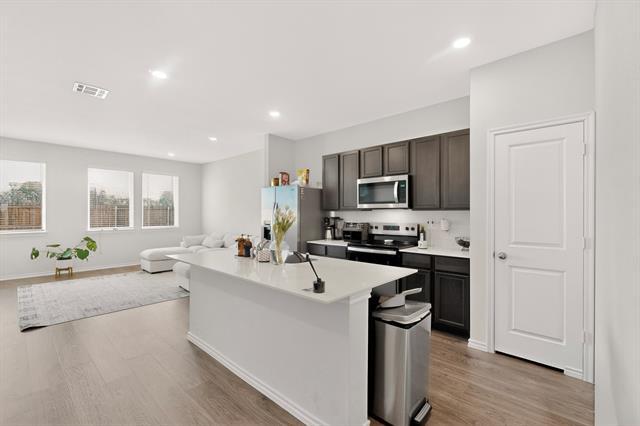 Foto del edificio - 6113 Holly Spg Rd