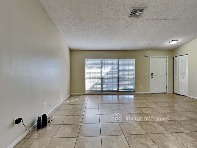 Building Photo - 14510 Markland Greens Pl