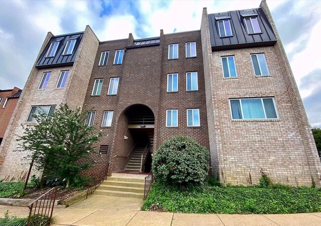 Building Photo - 5017 7th Rd S