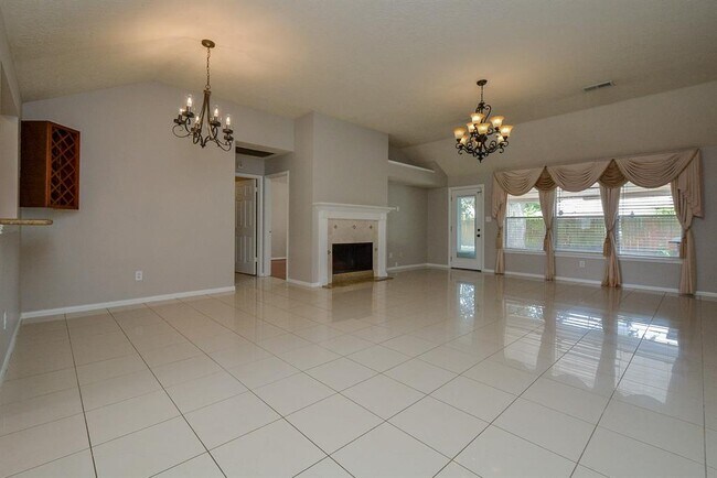 Building Photo - 11519 Turtle Lake Dr