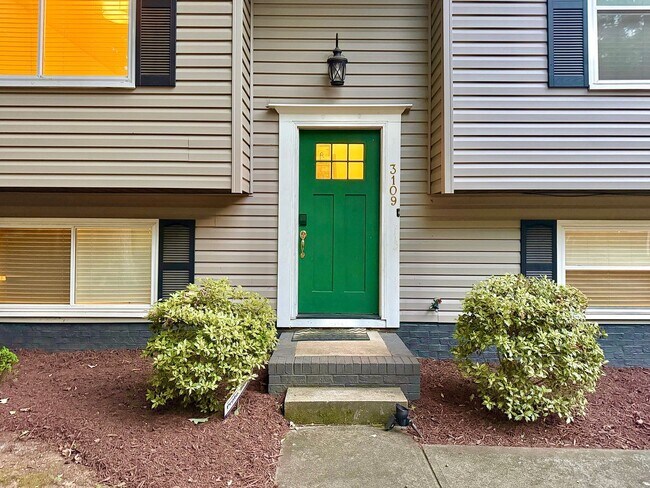 Building Photo - 3109 Henslowe Dr