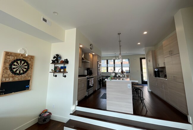 Foto del edificio - 521 W Jefferson St