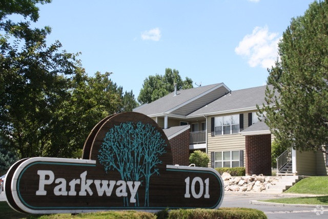 Approach - Parkway Apartments - Elko