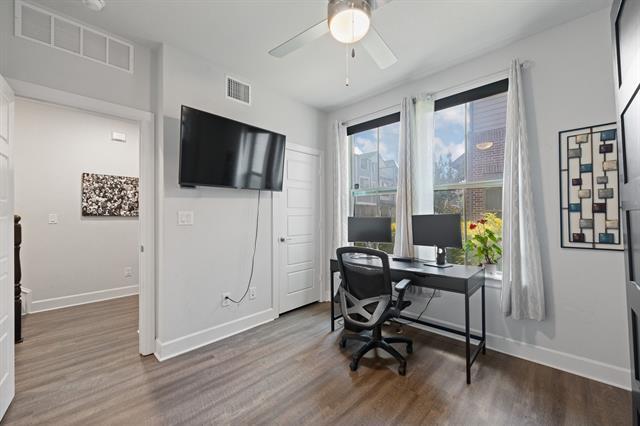 Foto del edificio - 2739 Flowering Peach Ln