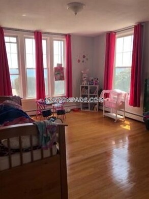 Building Photo - 203 Lynn Shore Dr