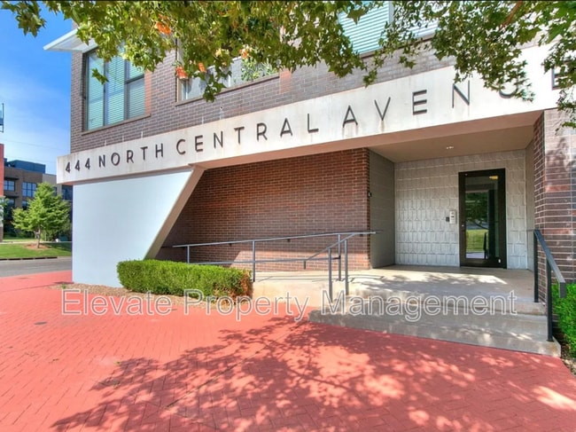 Building Photo - 444 N Central Ave