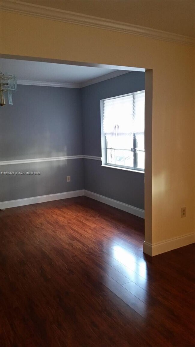 Building Photo - 311 Wildwood Ave