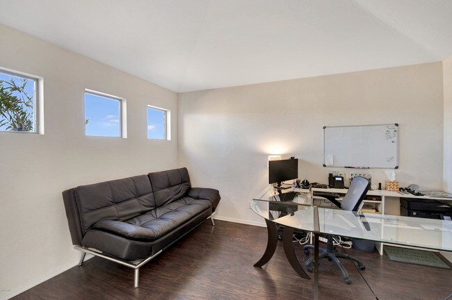 Building Photo - 26758 N 59th St