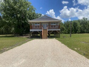 Building Photo - 1048 Cypress Lakes Cir