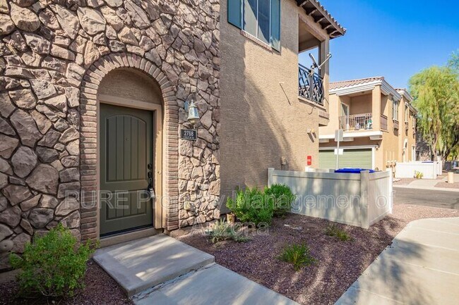 Foto del edificio - 2768 S Sulley Dr