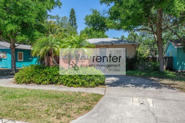 Photo - 983 47th Ave N House