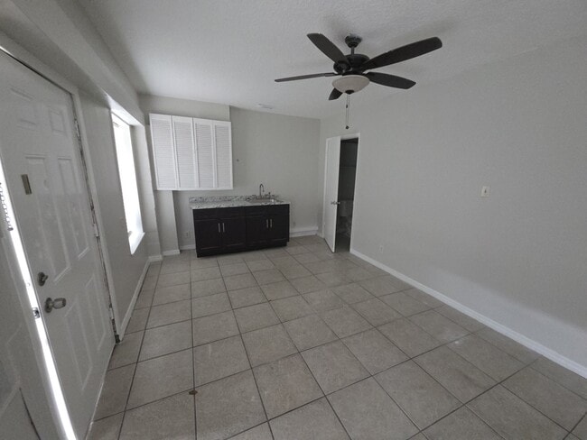 Building Photo - 110 Lemon St