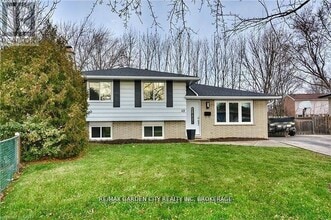 Building Photo - 49 Bendingroad Crescent