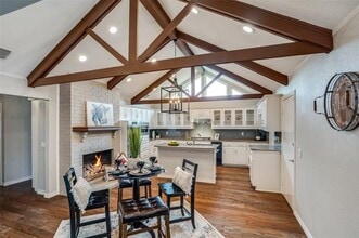 Building Photo - 5906 Brushy Creek Trail