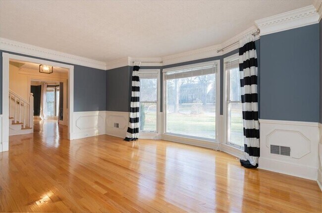 Foto del edificio - 5363 Amhurst Dr