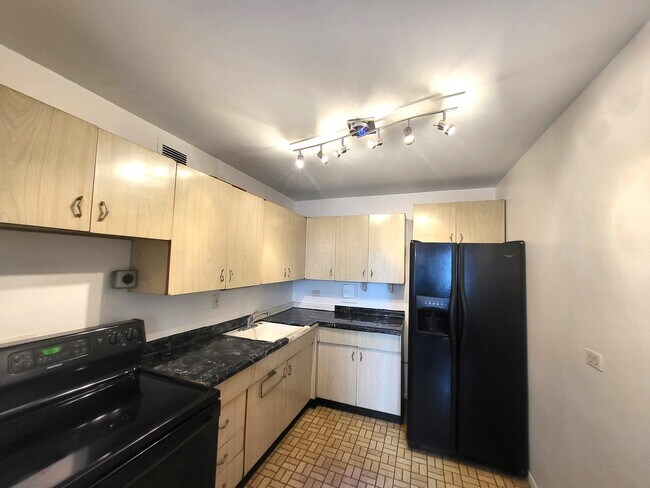 Foto del edificio - 6300 N Sheridan Rd